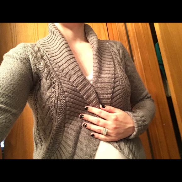 Gray Cardigan! Medium! - Picture 4 of 8